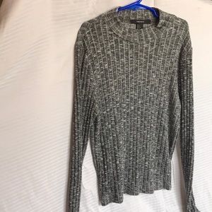 Long sleeve grey tight-fit sweater